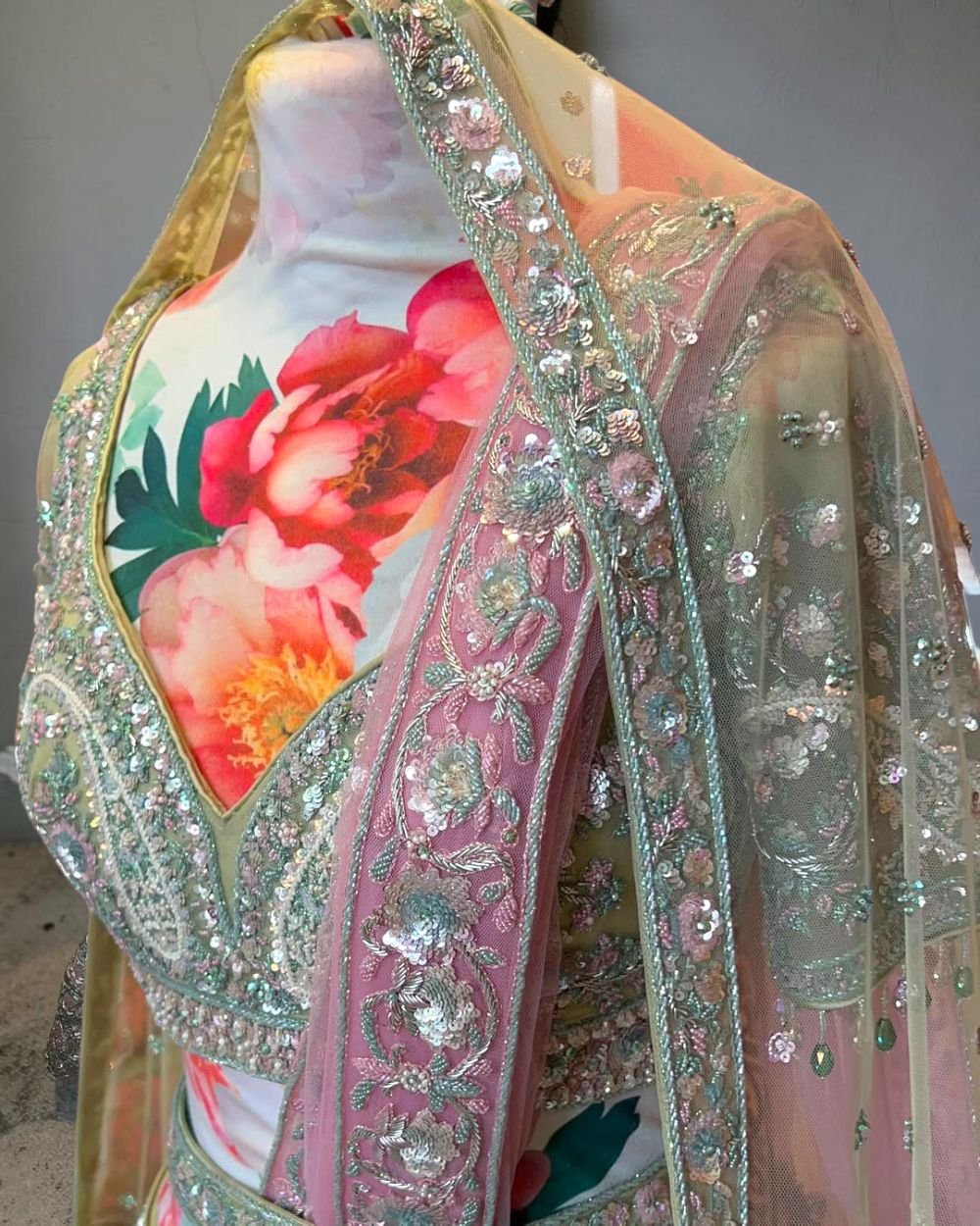 Obmre Silk Hand Emblished Designer Lehenga Choli Set (Copy) (Copy) (Copy) (Copy) (Copy) (Copy) (Copy) (Copy) (Copy)