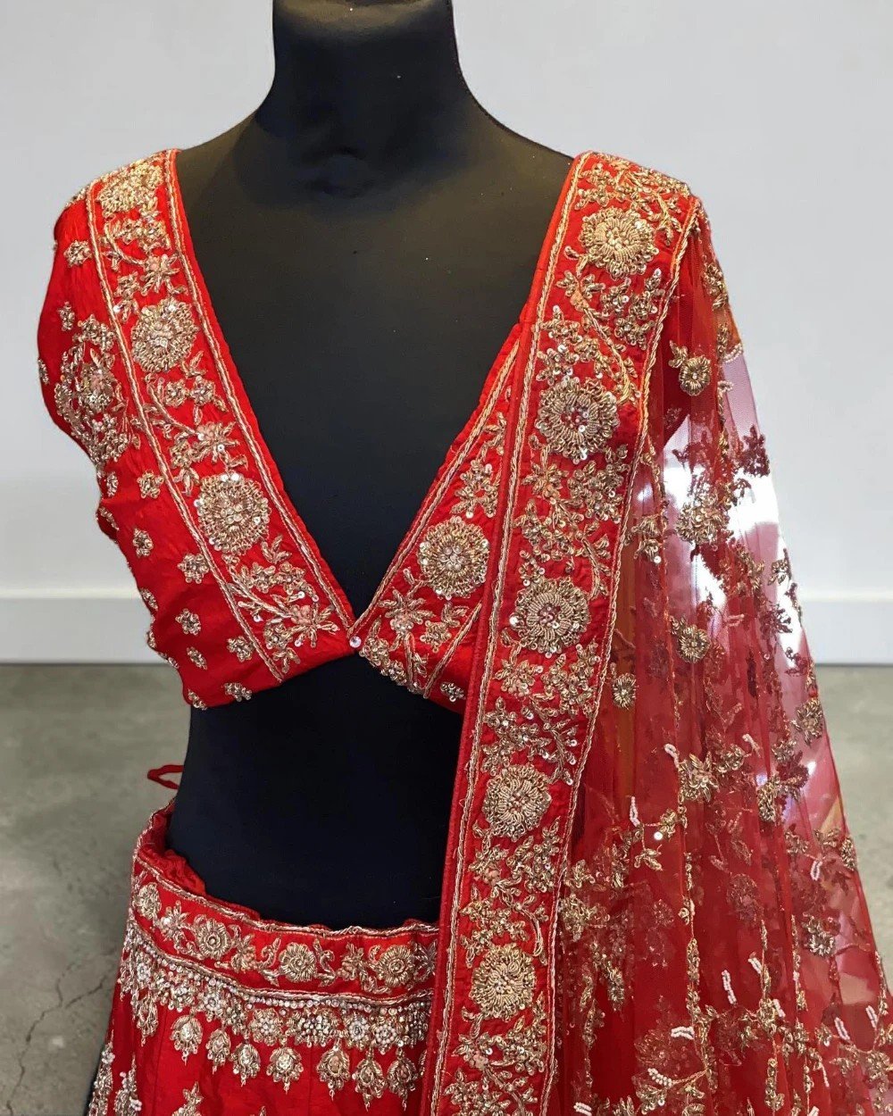 Obmre Silk Hand Emblished Designer Lehenga Choli Set (Copy)