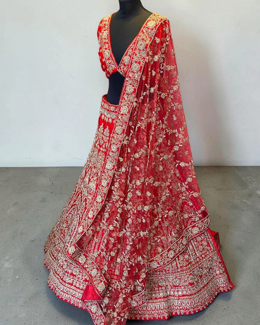Obmre Silk Hand Emblished Designer Lehenga Choli Set (Copy)